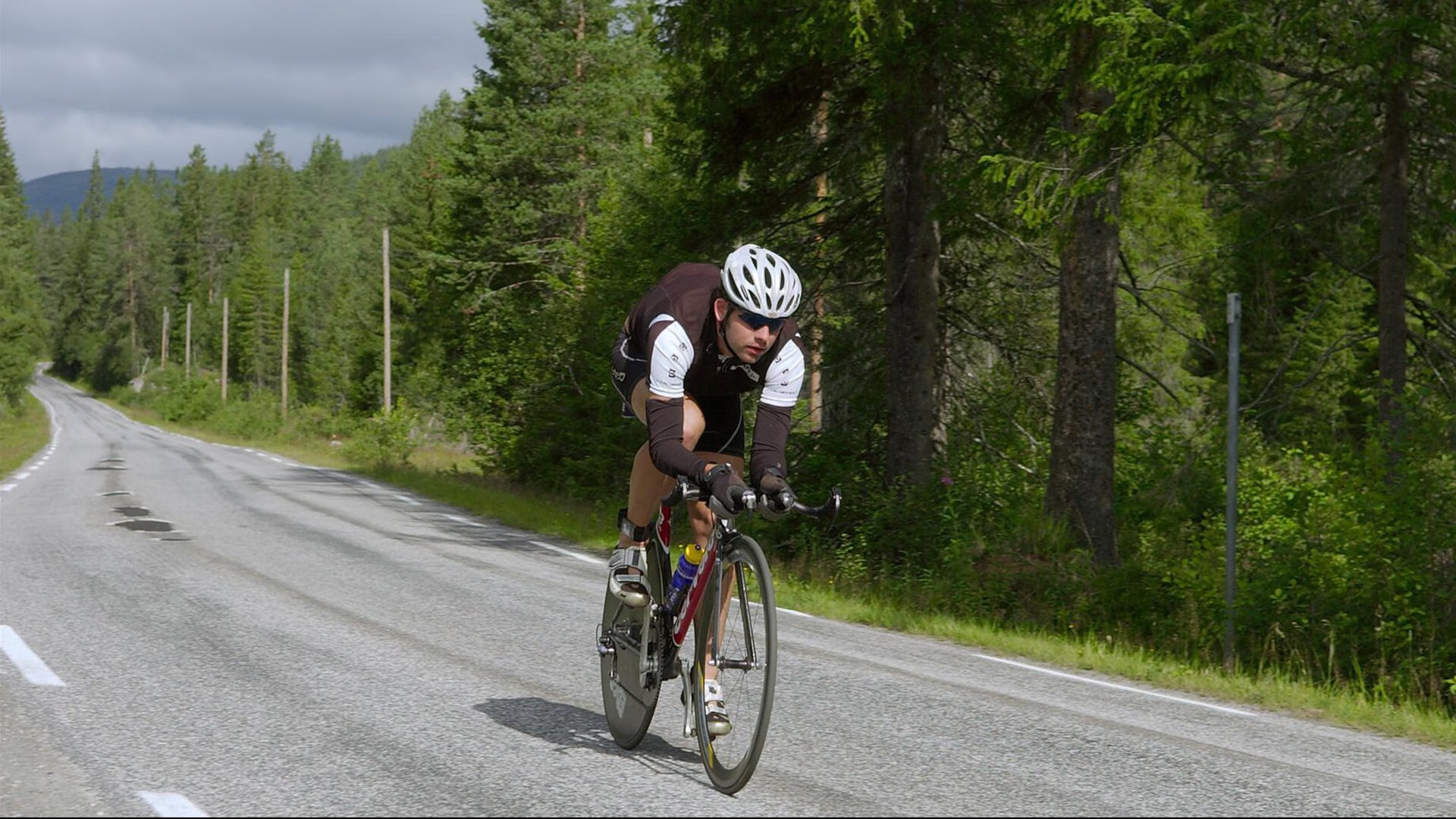客场逆转取胜展现强大心理素质和战术应变能力